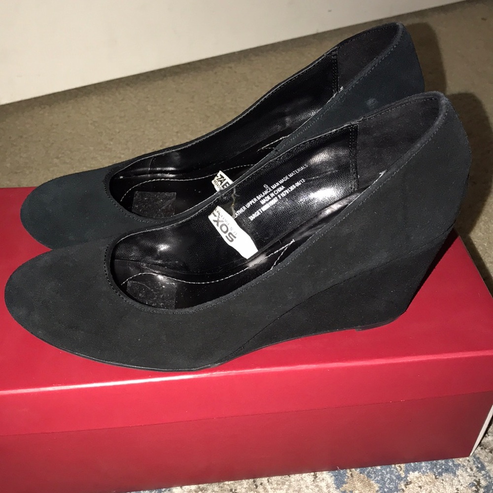 Vintage Merona suede wedges